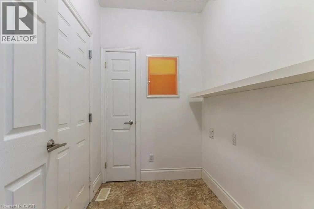 2141 CAROLINE Street Unit# 8, #8