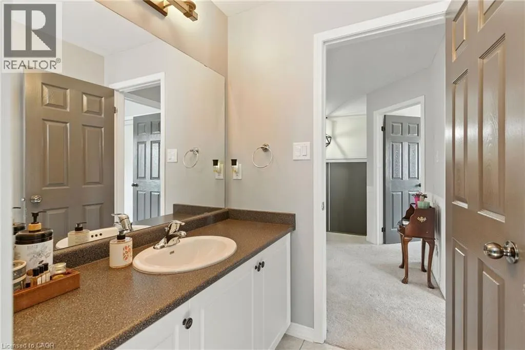 8769 DOGWOOD Crescent