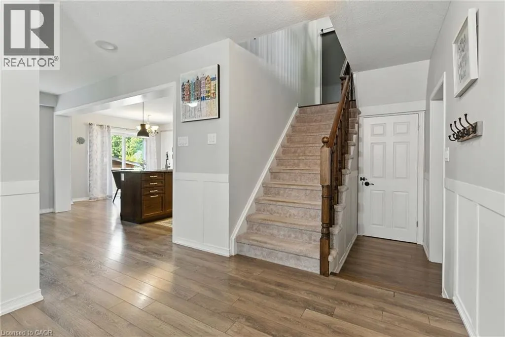 8769 DOGWOOD Crescent