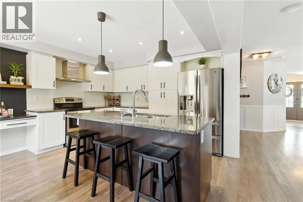 8769 DOGWOOD Crescent