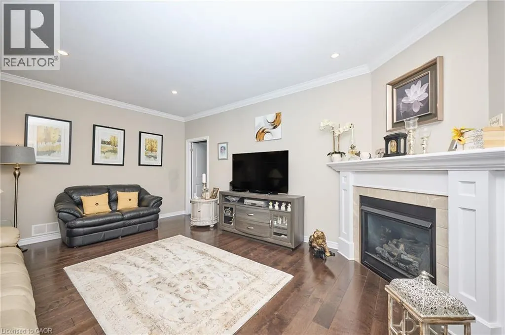 49 POSTMA Drive