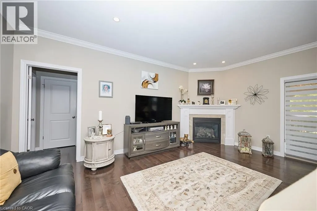 49 POSTMA Drive
