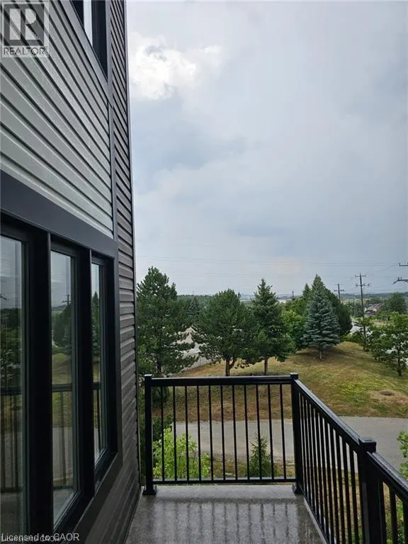 160 ROCHEFORT Street Unit# C3, #C3