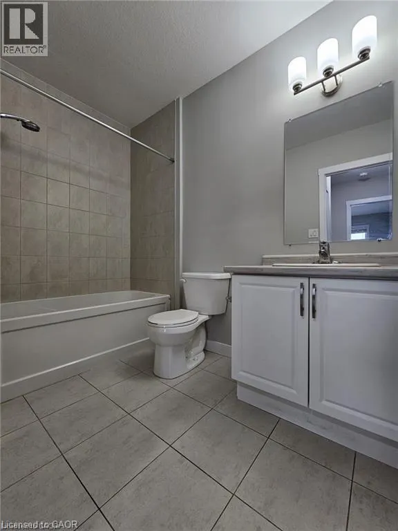 160 ROCHEFORT Street Unit# C3, #C3