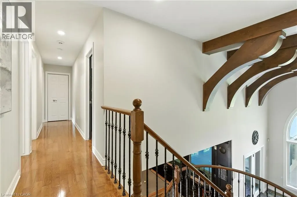26 PARKSHORE Place
