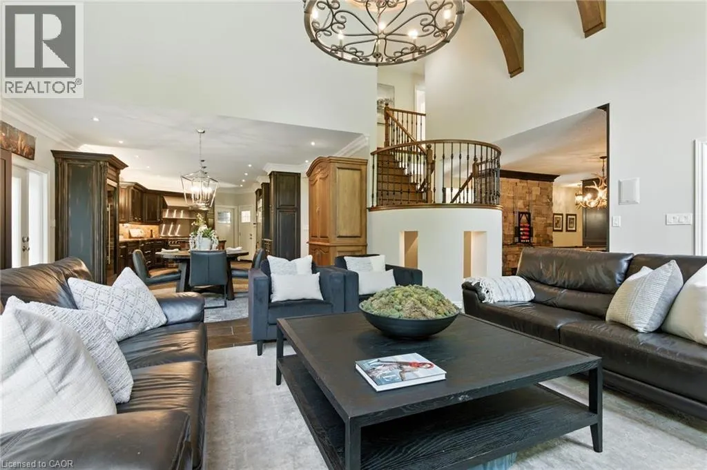26 PARKSHORE Place