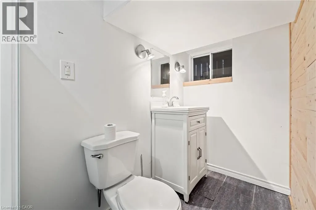 237 VICTORIA Road S