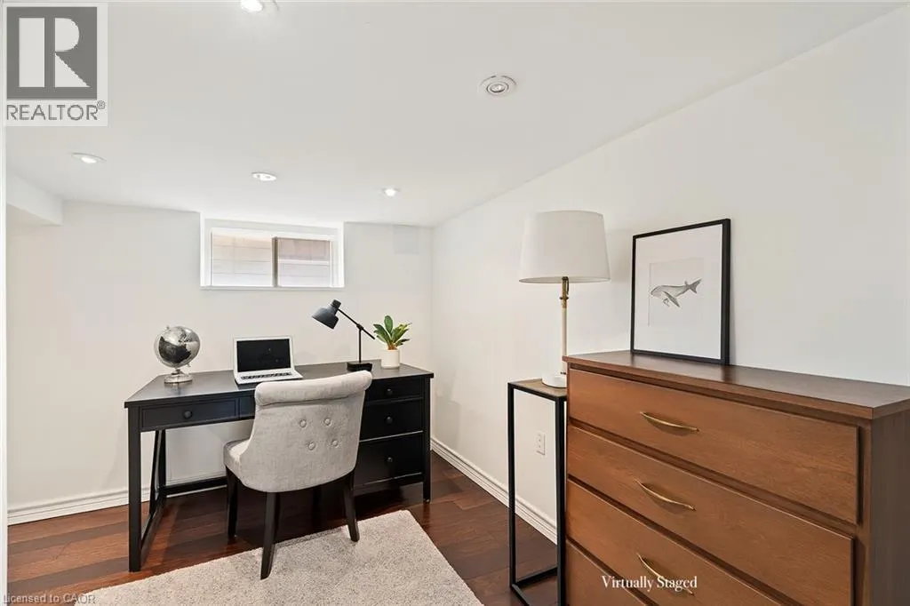 237 VICTORIA Road S