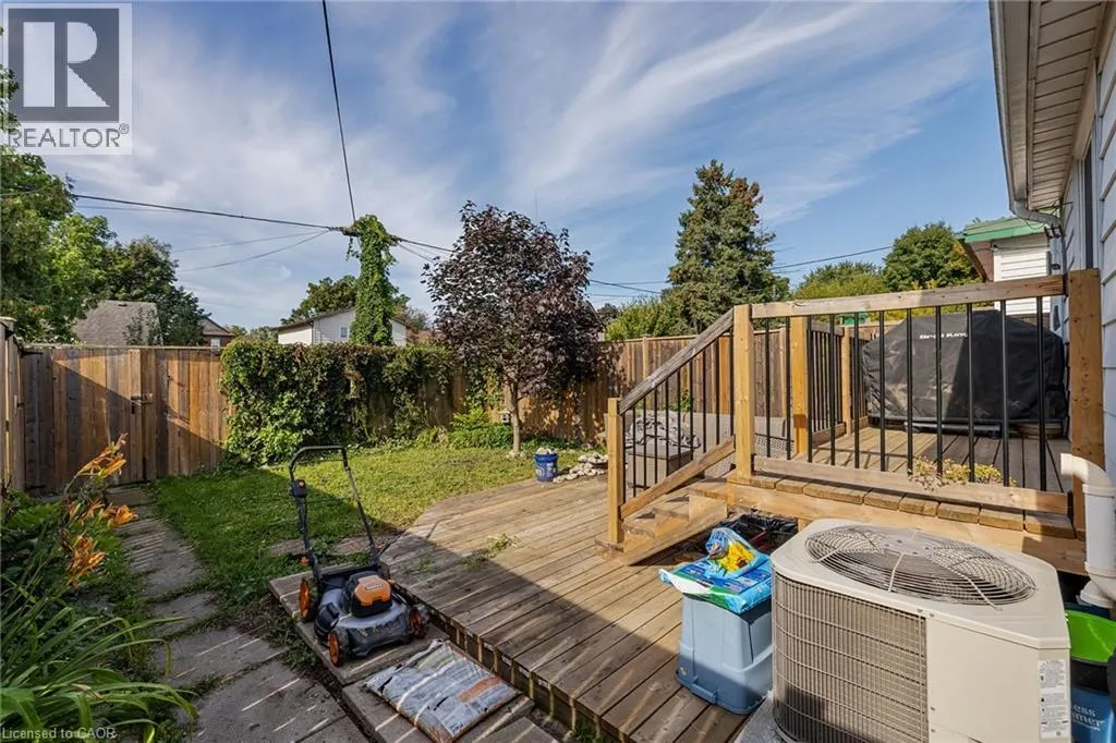 237 VICTORIA Road S