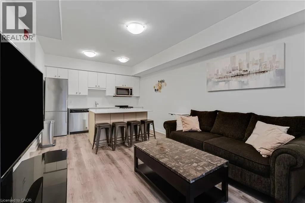 110 FERGUS Avenue Unit# 211, #211