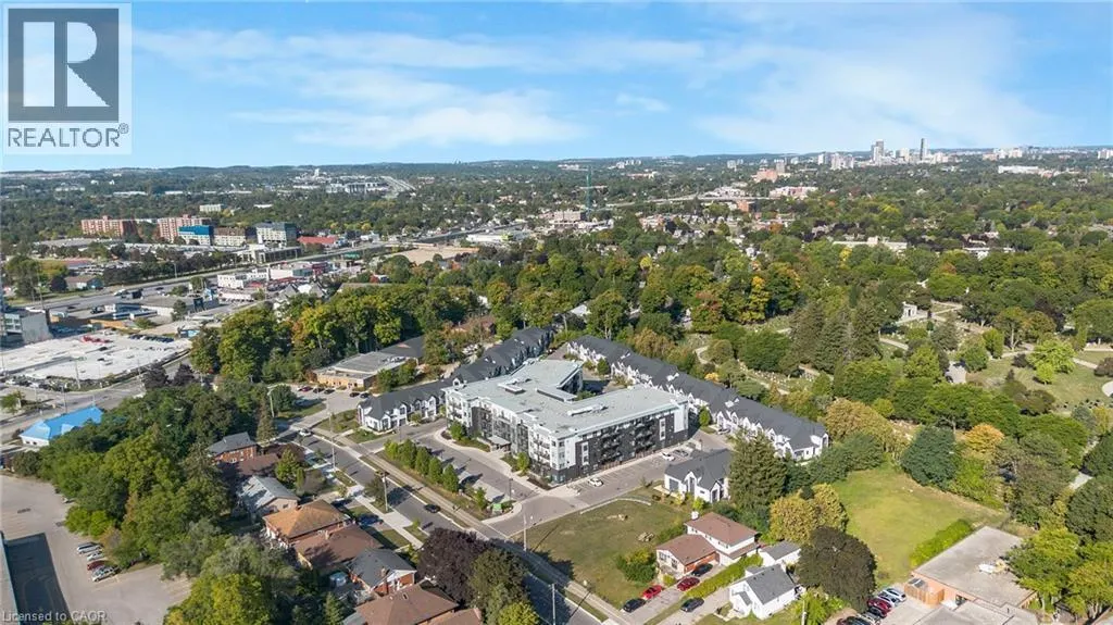 110 FERGUS Avenue Unit# 211, #211