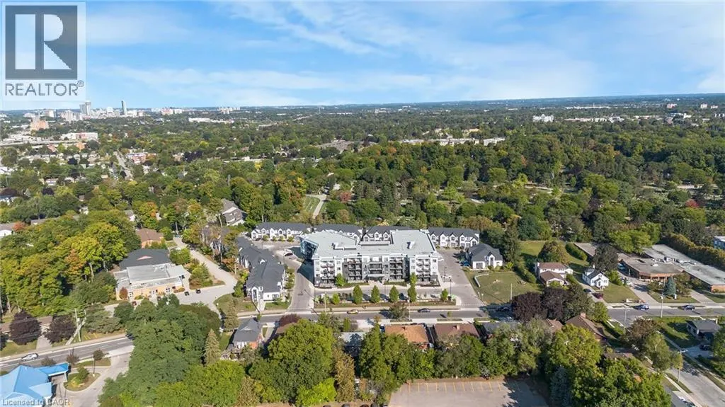 110 FERGUS Avenue Unit# 211, #211