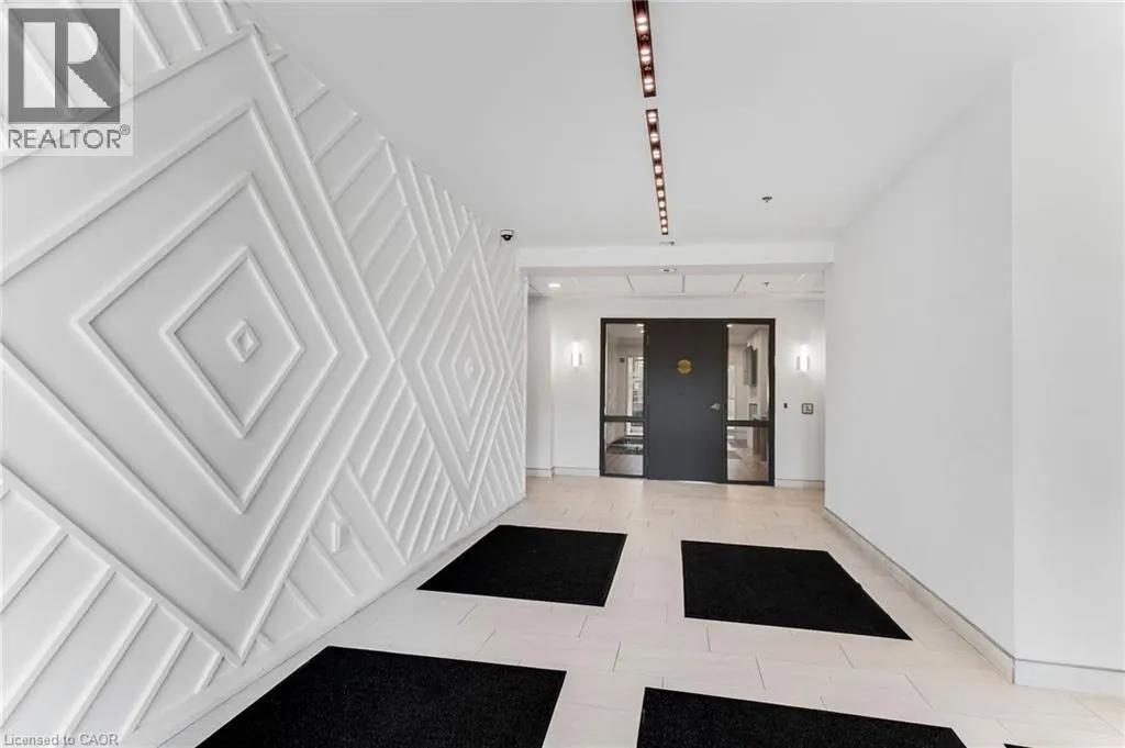 110 FERGUS Avenue Unit# 211, #211