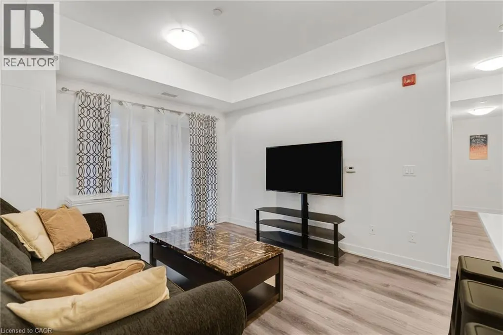 110 FERGUS Avenue Unit# 211, #211