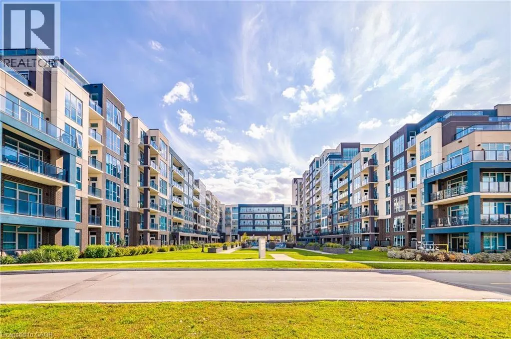 16 CONCORD PLACE Place Unit# 402, #402