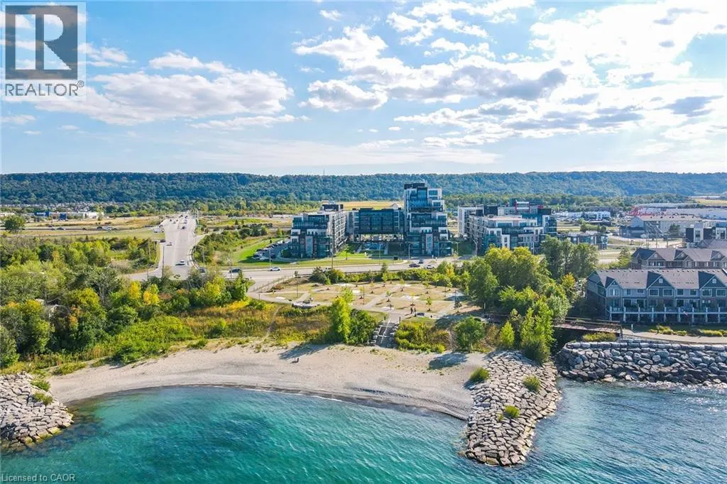 16 CONCORD PLACE Place Unit# 402, #402