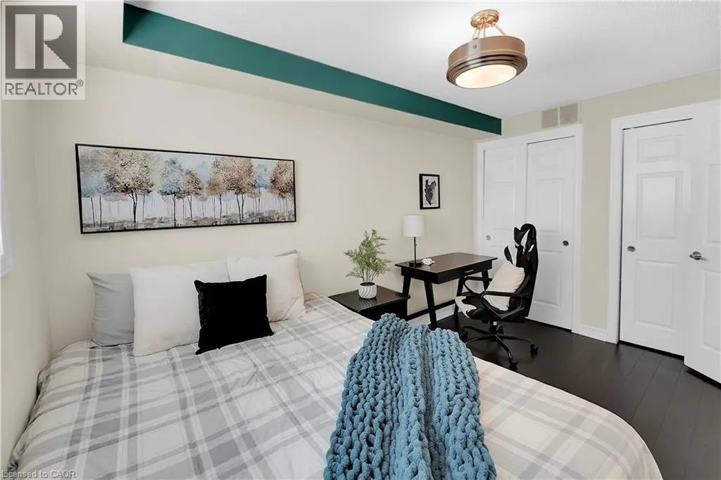 4116 WALCOT Court