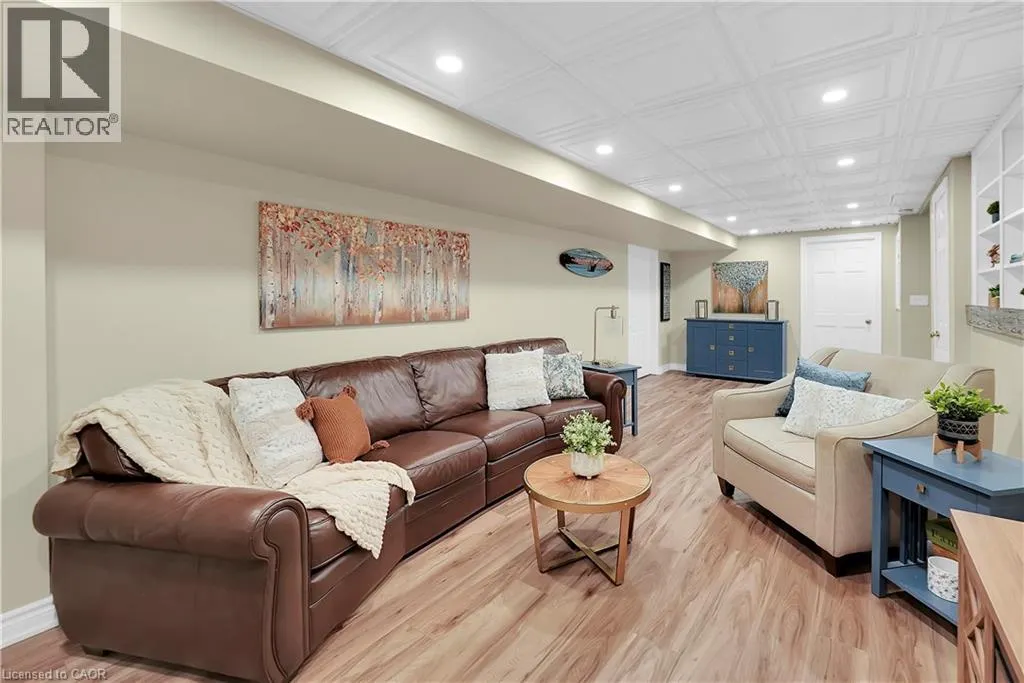 4116 WALCOT Court