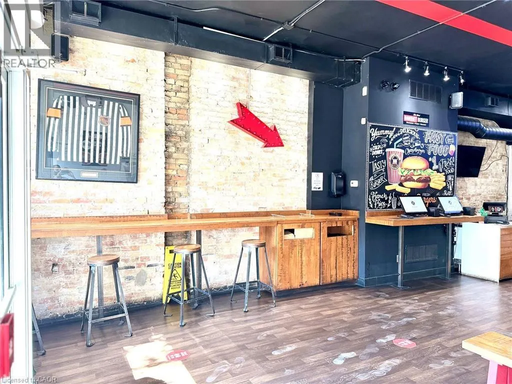 940 BLOOR Street W