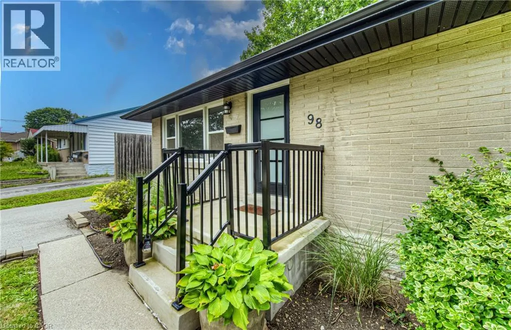 98 HARBER Avenue