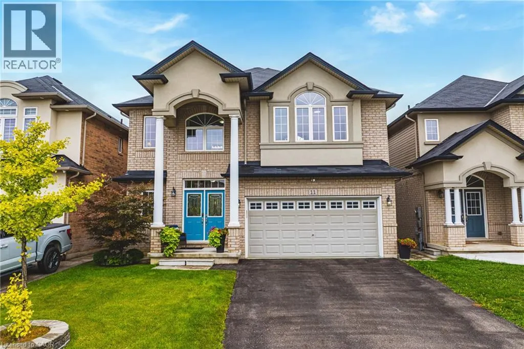 11 WEATHERING HEIGHTS DRIVE Drive