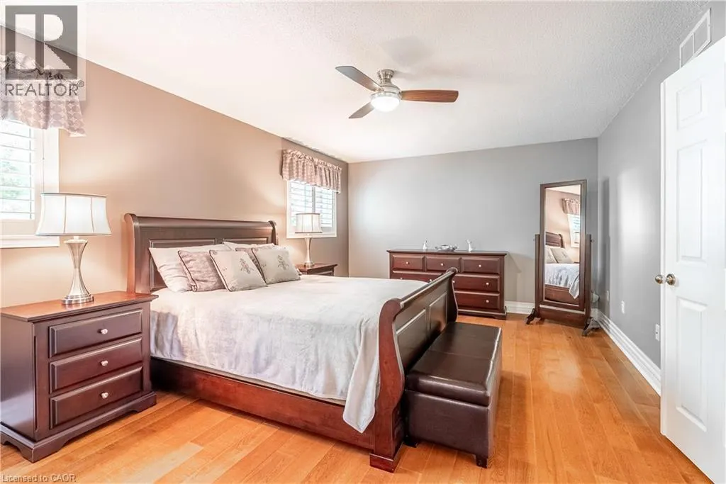 26 GOWINLOCK Court