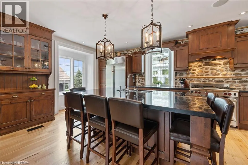143 EAST RIVER Road