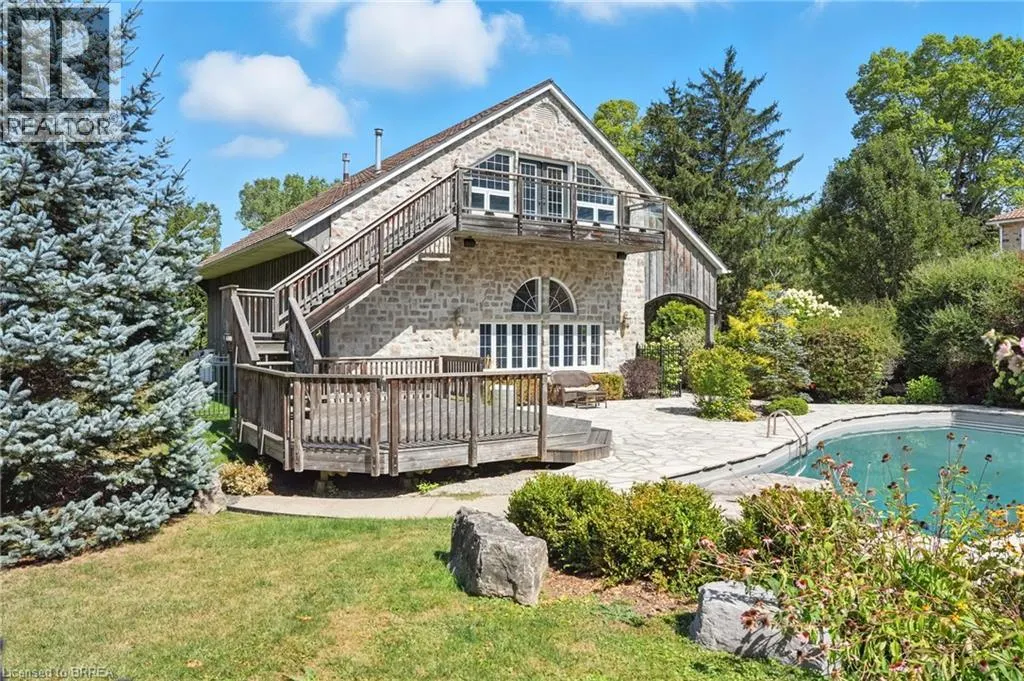143 EAST RIVER Road
