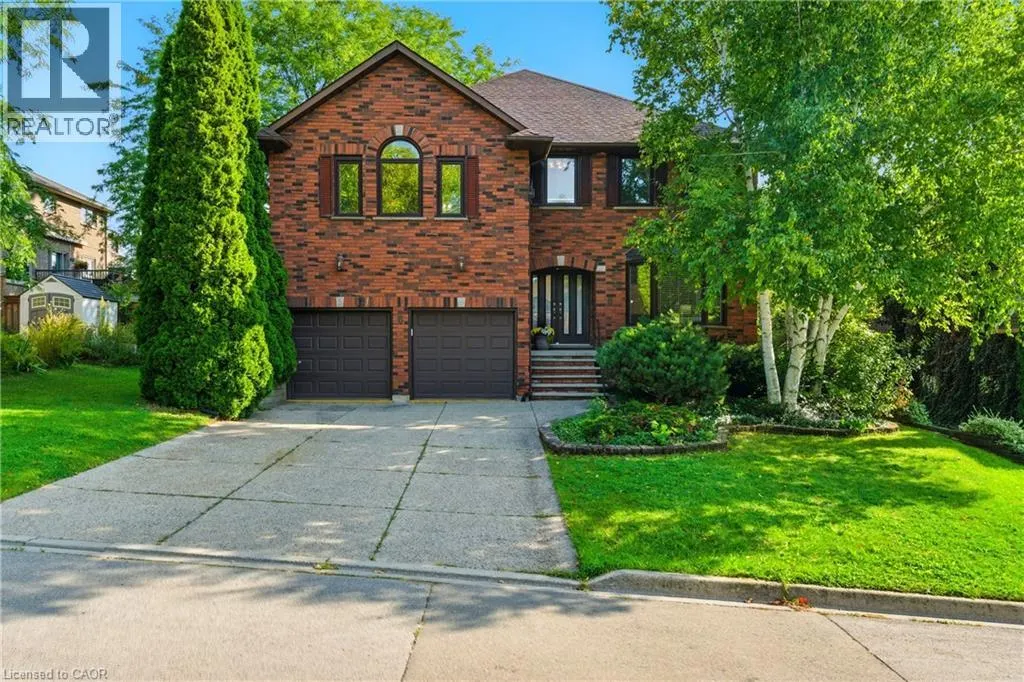 6 RENATA Court