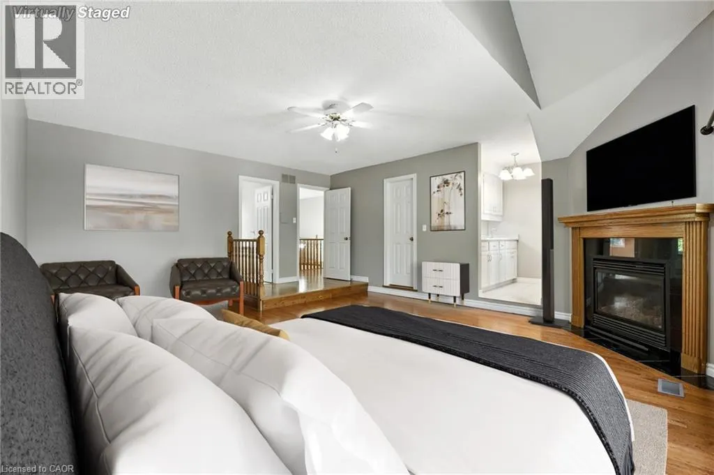 6 RENATA Court