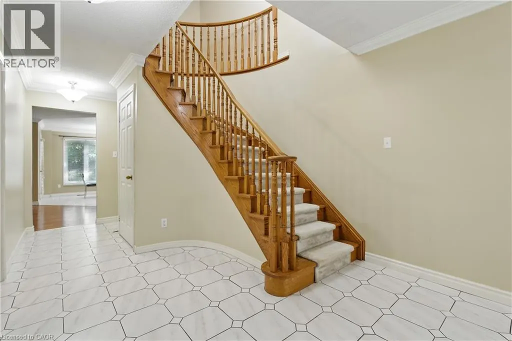 6 RENATA Court