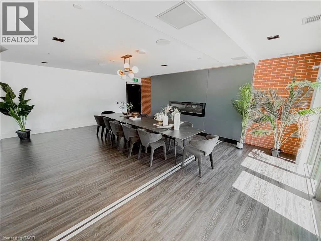 25 WELLINGTON Street S Unit# 1602, #1602