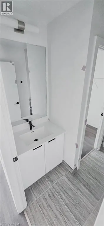 25 WELLINGTON Street S Unit# 1602, #1602