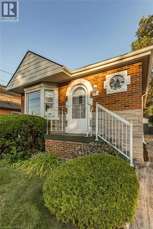 567 UPPER SHERMAN Avenue