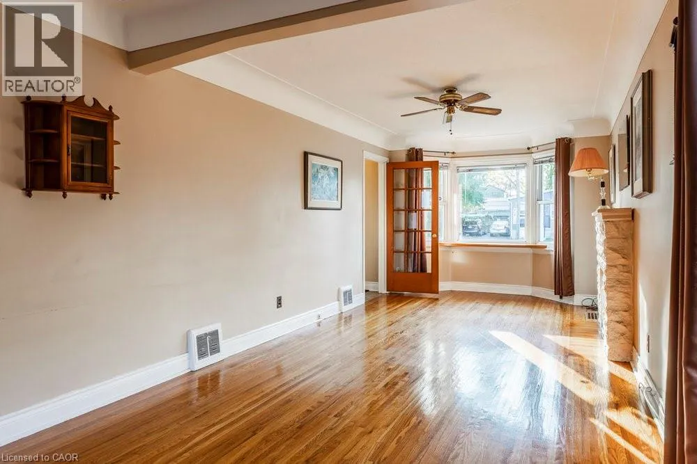 567 UPPER SHERMAN Avenue