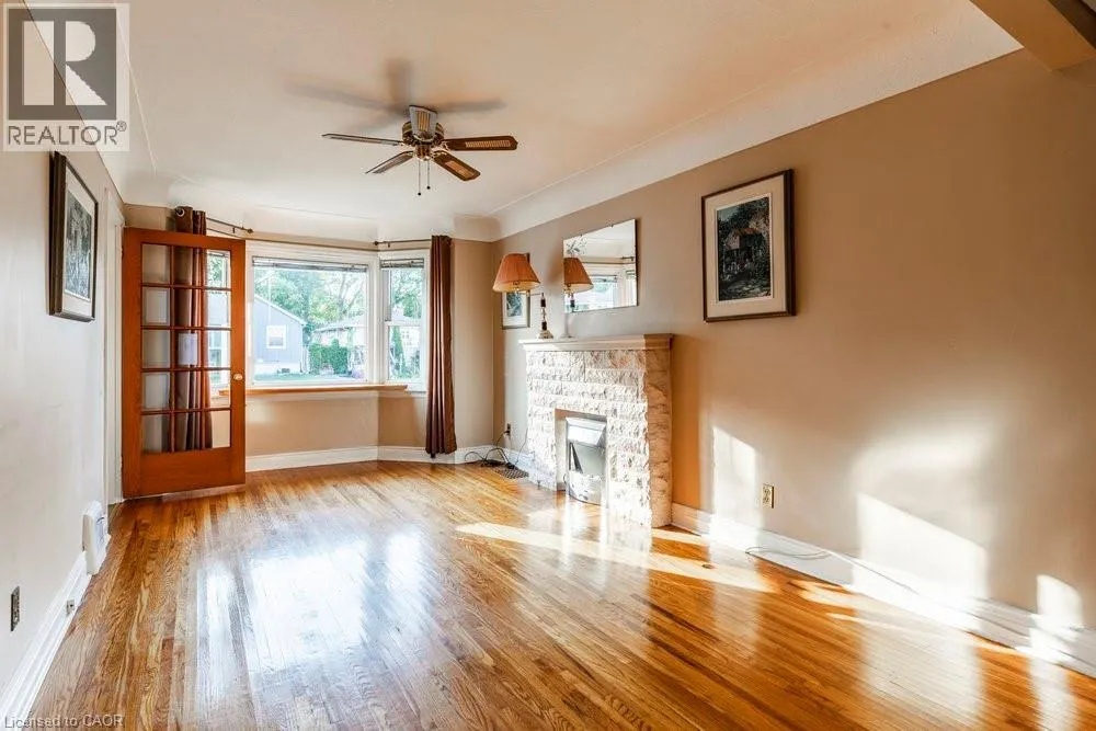 567 UPPER SHERMAN Avenue