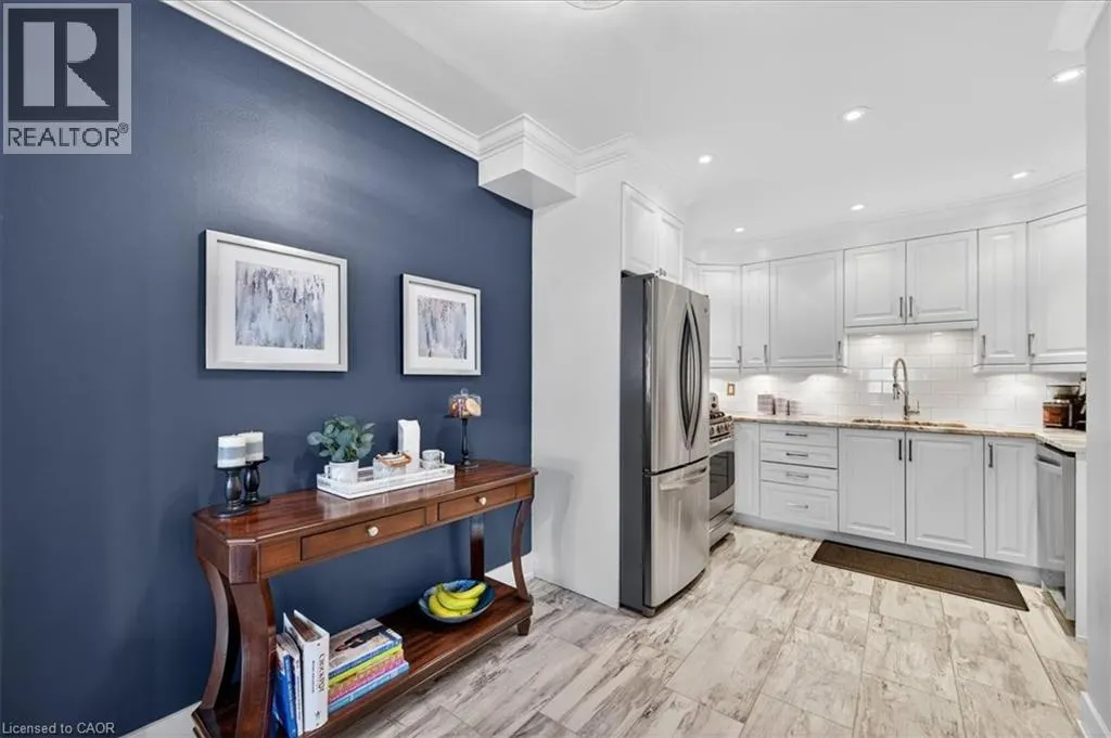4198 LONGMOOR Drive Unit# 2, #2