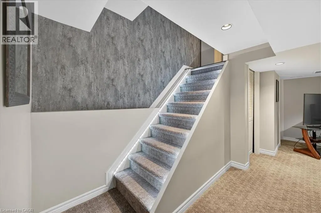 4198 LONGMOOR Drive Unit# 2, #2