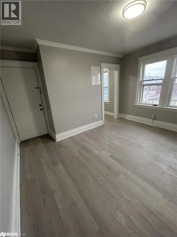 983 MAIN Street E Unit# 6, #6