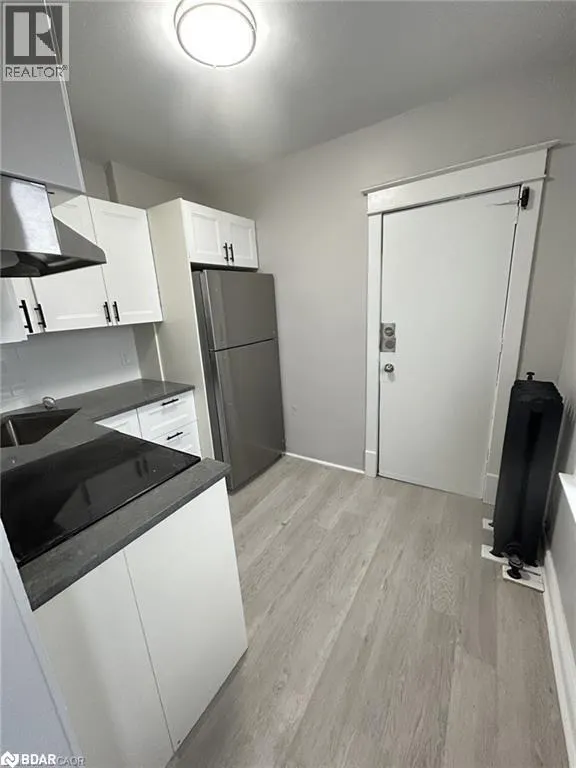 983 MAIN Street E Unit# 6, #6