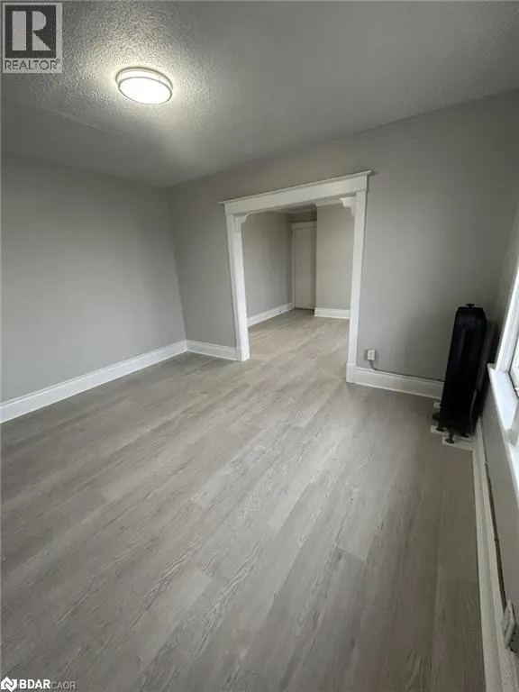983 MAIN Street E Unit# 6, #6
