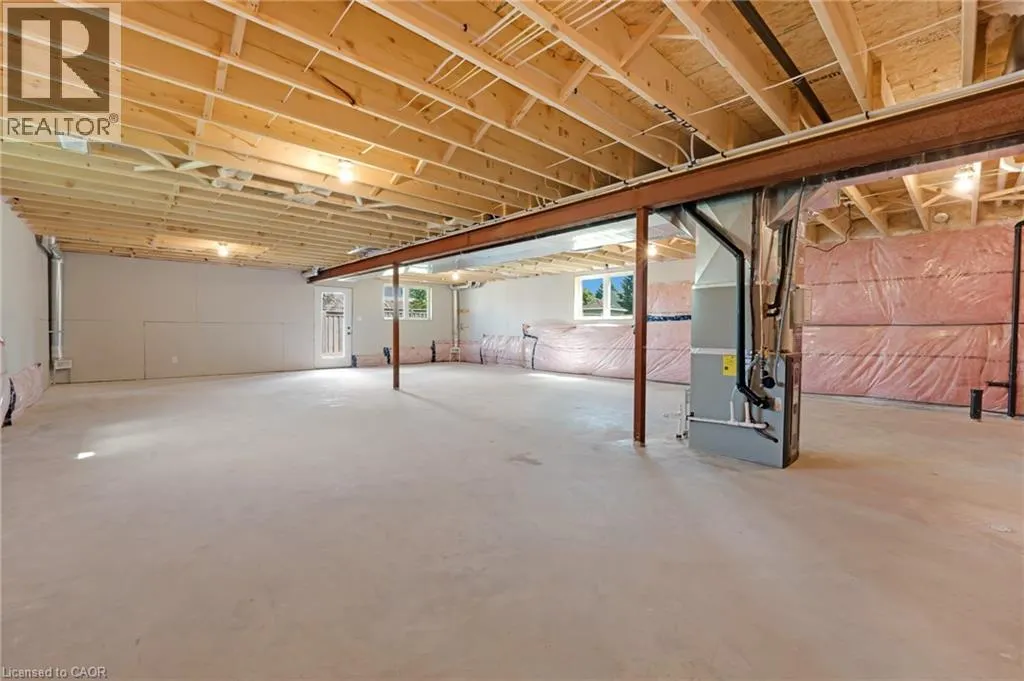 52 MOON Crescent