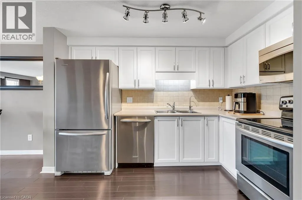 205 SNOWDROP Crescent