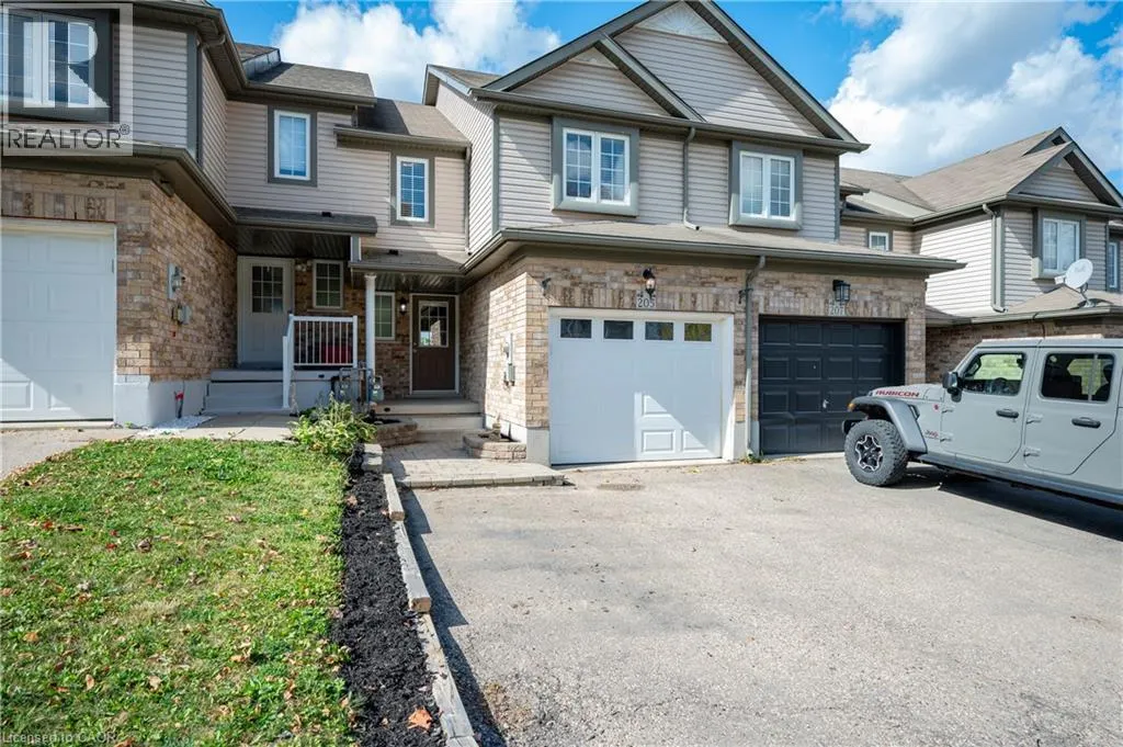 205 SNOWDROP Crescent