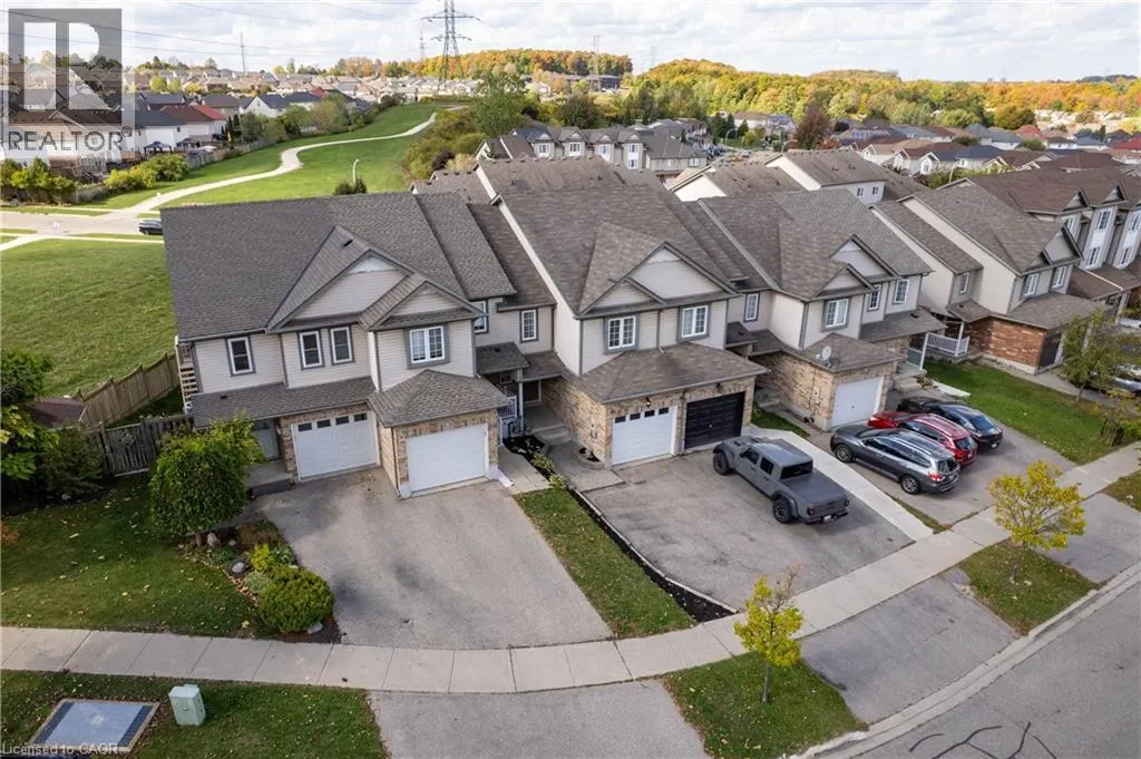 205 SNOWDROP Crescent