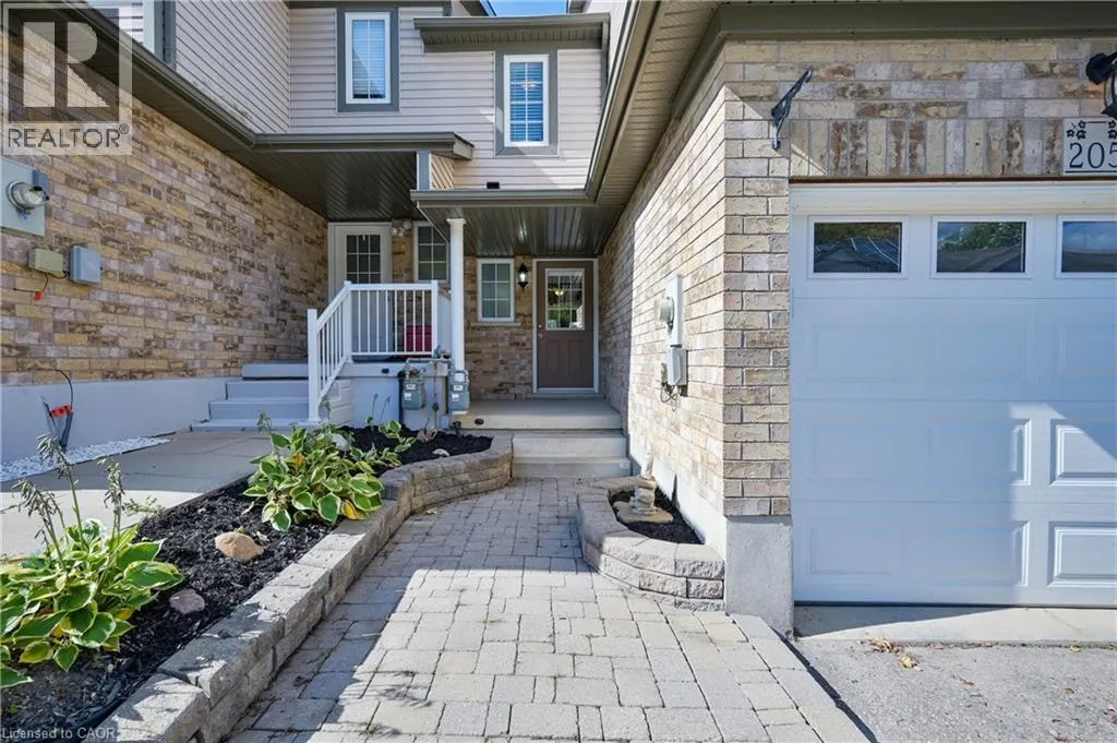 205 SNOWDROP Crescent