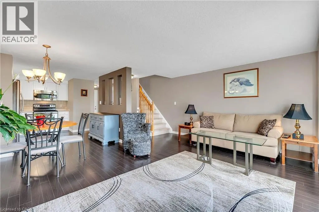 205 SNOWDROP Crescent