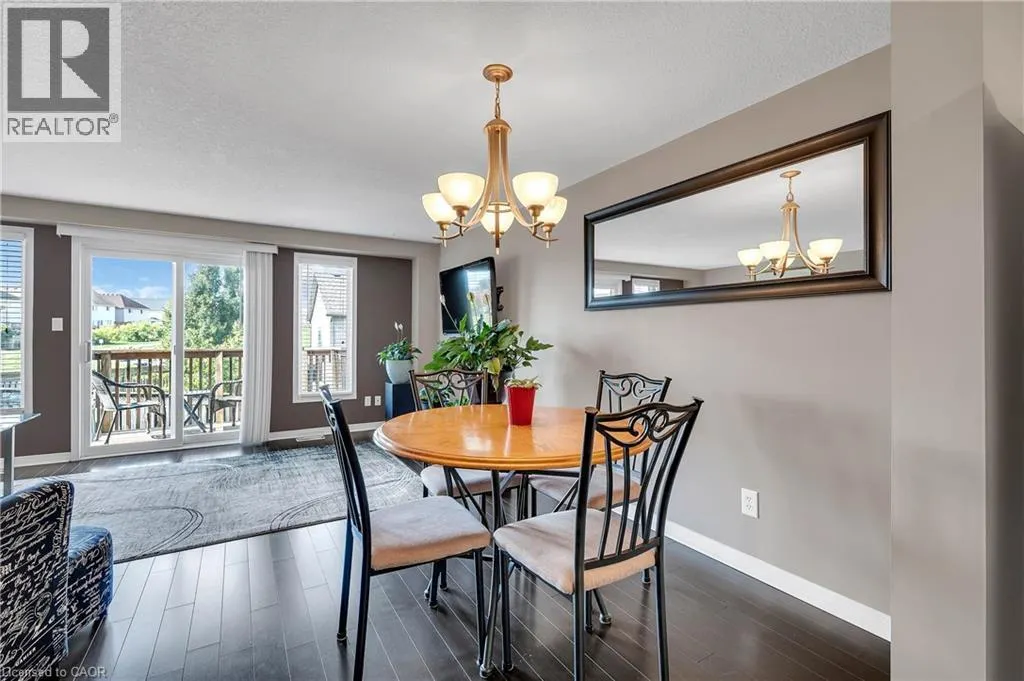 205 SNOWDROP Crescent