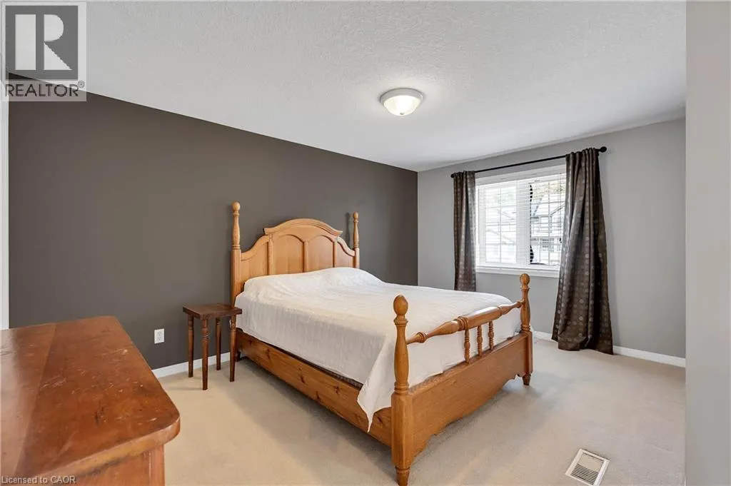 205 SNOWDROP Crescent