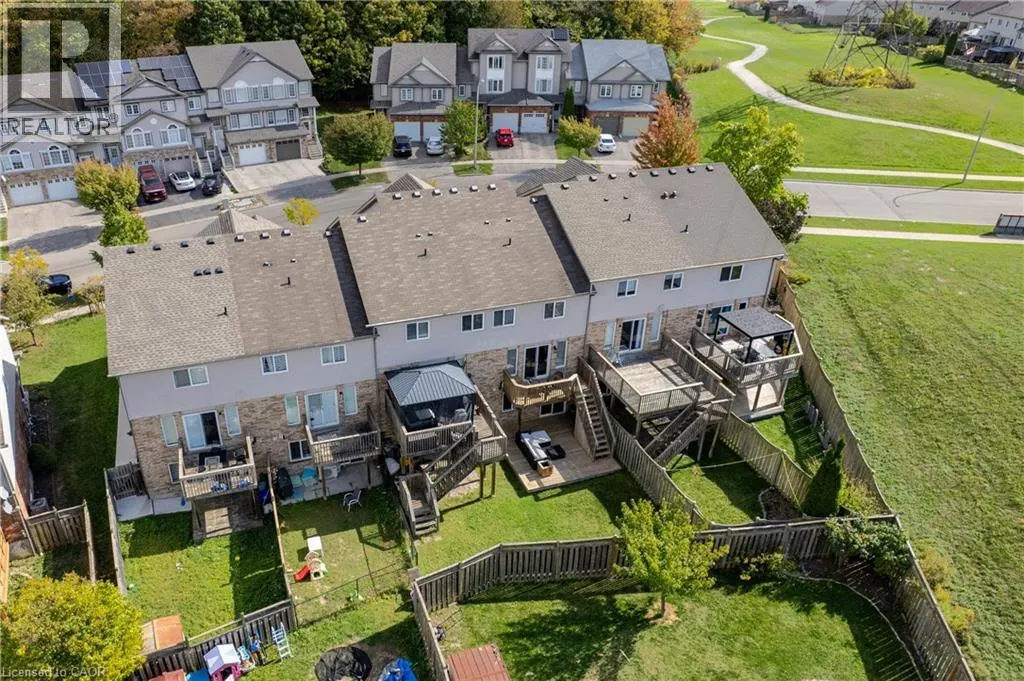205 SNOWDROP Crescent